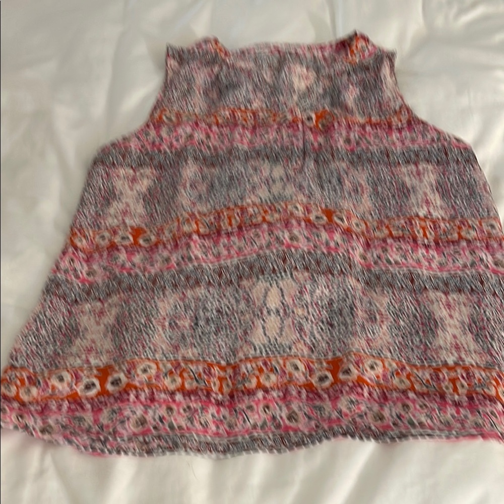 Violet + Claire. M. Sleeveless blouse